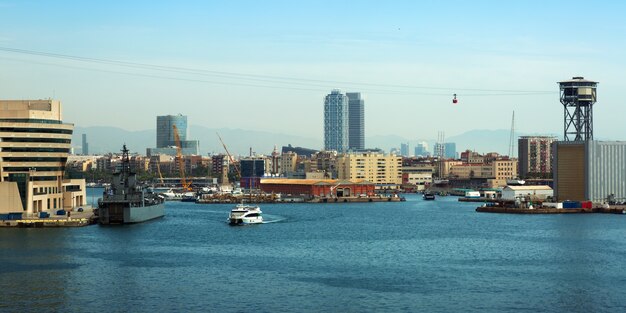 vista di Port Vell dal mare. Barcellona