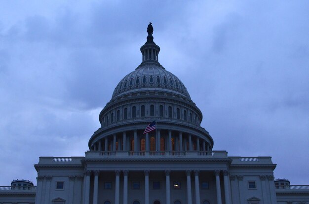 Vista di prima serata di Capitol Dome a Washington DC.