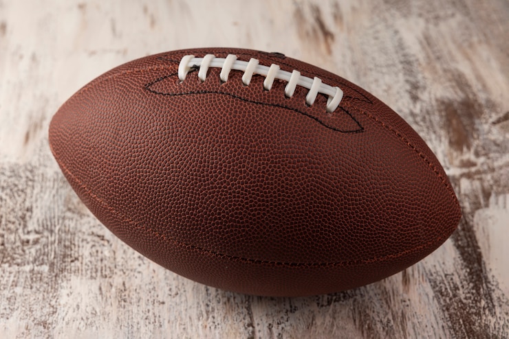 Foto gratuito vista di una palla da football americano