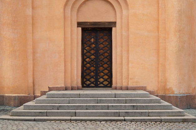 Vista esterna dell'edificio della chiesa