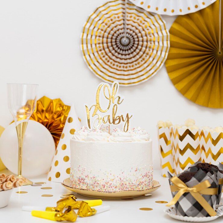 Foto gratuito vista frontale del concetto di torta baby shower