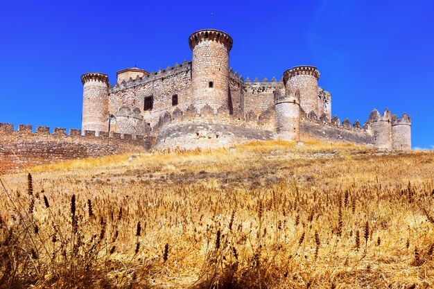 Vista generale del Castello di Belmonte