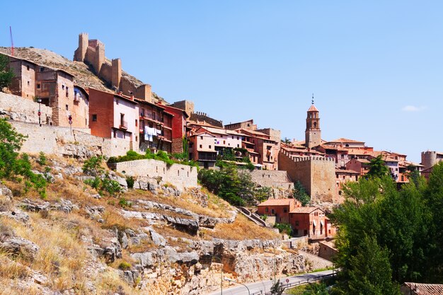 Vista generale della città con fortezza