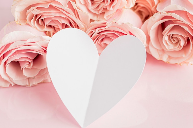Foto gratuito vista ravvicinata di san valentino; concetto di giorno di s con le rose