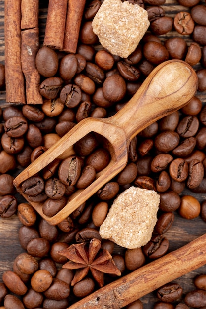 Vista superiore del concetto del caffè sulla tavola di legno