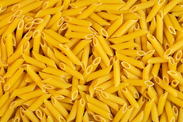 Vista superiore del fondo della pasta del penne rigate