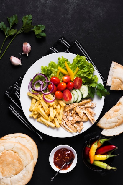 Vista superiore del panino di kebab arabo