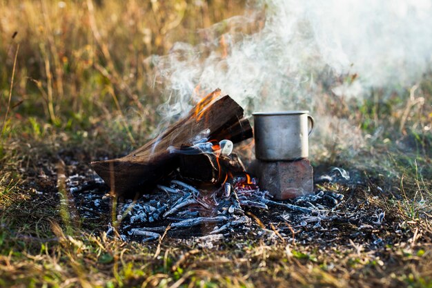 Worming up processo delle bevande in fiamme