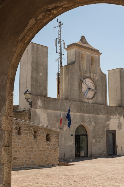 20 luglio 2022 Napoli Italia Il Castello di Sant'Elmo è una fortezza medievale situata sul monte Vomero adiacente alla Certosa di San Martino