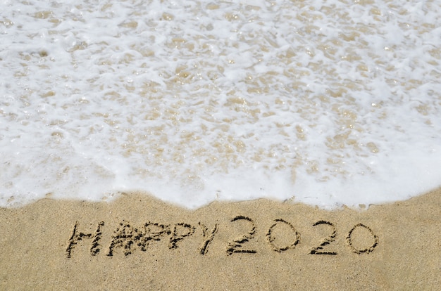 2020 anni di spiaggia sullo sfondo