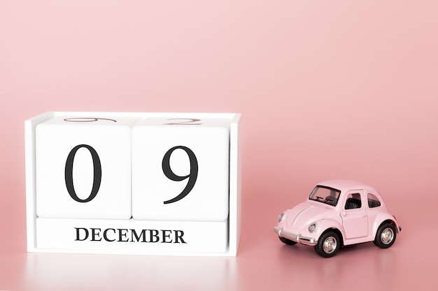 9 dicembre. Giorno 9 del mese. Cubo calendario con auto