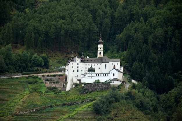 Abbazia di Marienberg o Abtei Marienberg o Abbazia di Monte Maria sulla montagna a Malles Venosta in val Venosta in TrentinoAlto Adige Italia