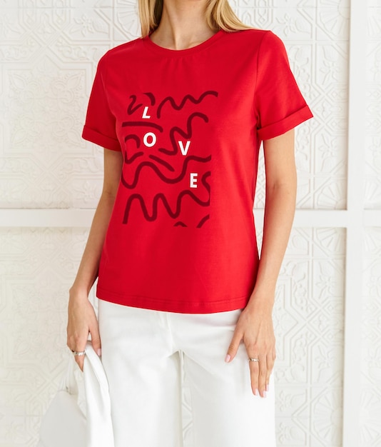 Abbigliamento elegante da donna Sembra spettacolare su una ragazza Abbigliamento casual moda di strada accesso alla moda