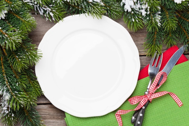 Abete dell'argenteria del piatto della cena di Natale