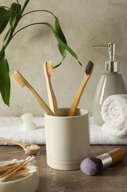 Accessoiri in bambù per la cura di sé