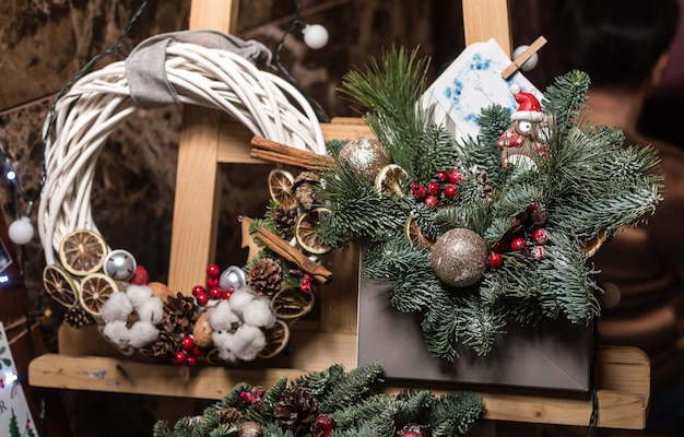 Accessori per decorare le feste di Capodanno e Natale