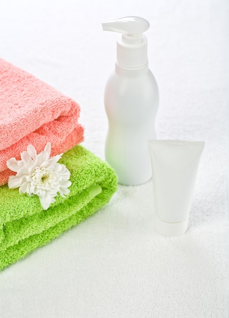 Accessori per il bagno con fiore