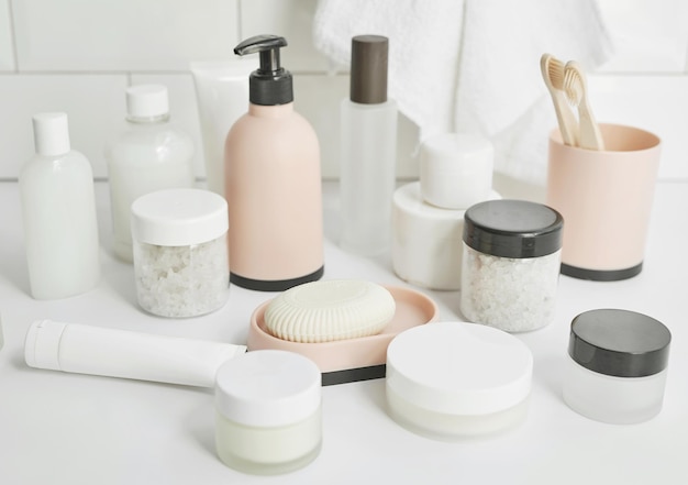 Accessori per il bagno Toeletta Cosmetici e prodotti per l'igiene Spa e salone di bellezza Contenitori per spazzolino e crema di sapone