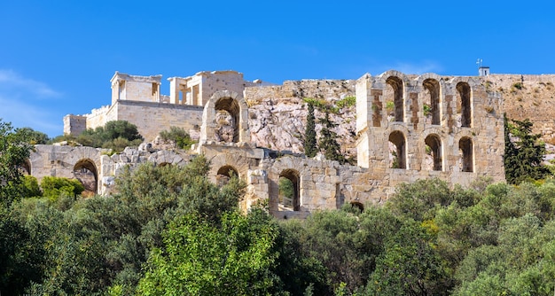 Acropoli di Atene Grecia Vista panoramica di Odeon di Erode Attico