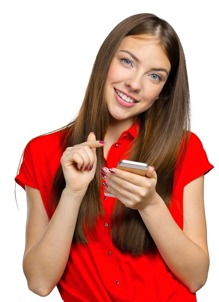 Foto adolescente abbastanza femminile che usando smartphone