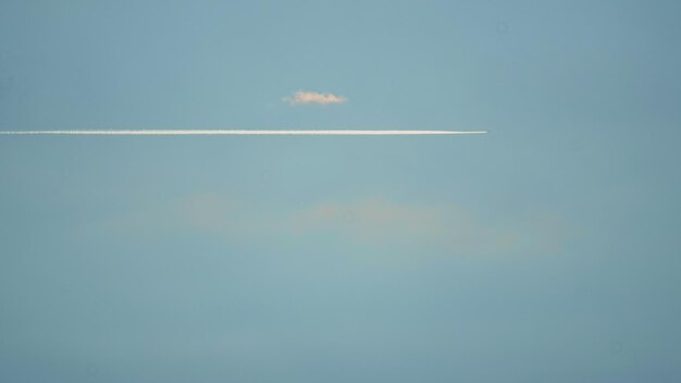 Aereo in cielo