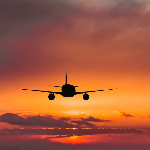 Aeroplano nel cielo