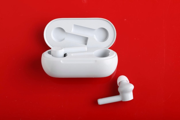 Air Pod o auricolari con custodia di ricarica wireless