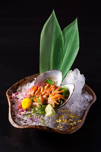 Akagai Sashimi Set