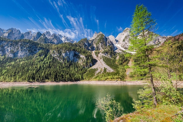 Alba al lago Gosausee nelle Alpi di Gosau Austria Europa