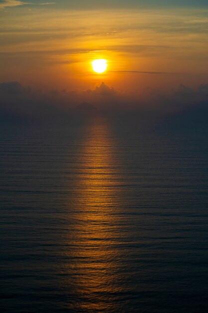 Alba del paesaggio sul capo di Hon Chong