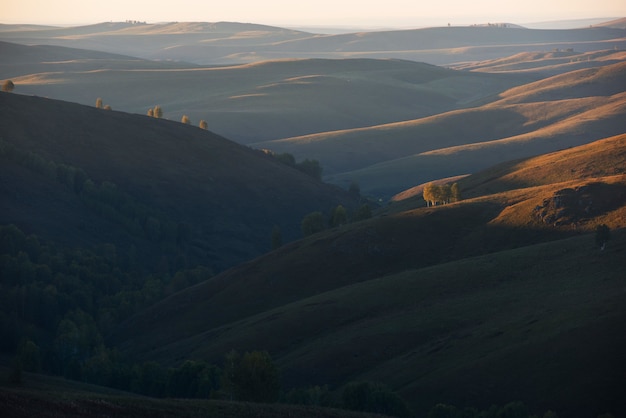 Alba di bellezza in montagna