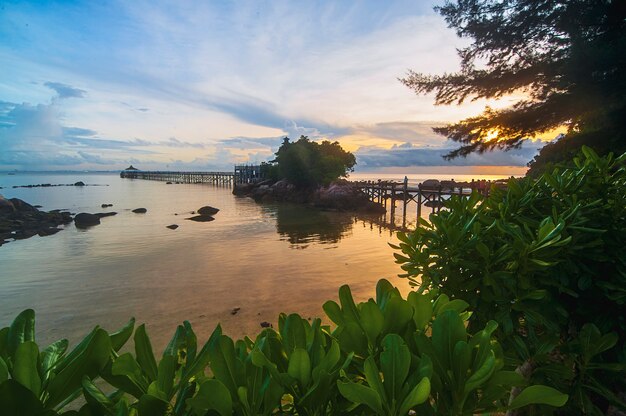 Alba di bellezza sulla spiaggia Isola di Batam