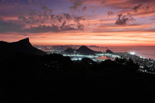 Alba in vista cinese a Rio de Janeiro