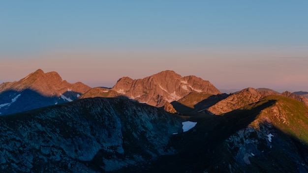 Alba Monti Carpazi, Fagaras. in vista del negoiu all'aperto