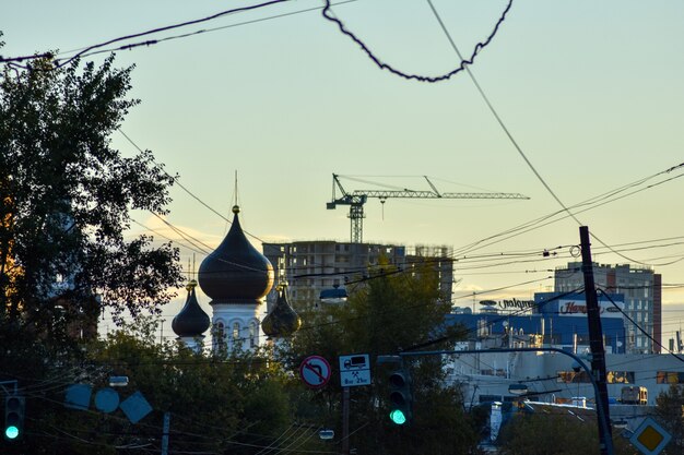 Alba per le strade di Nizhny Novgorod