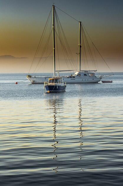 Alba sopra la baia