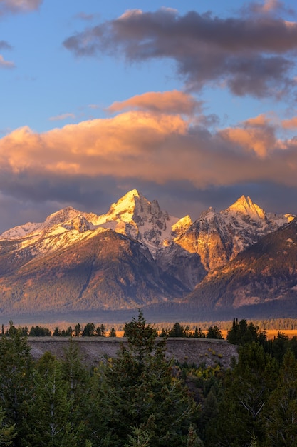 Alba sul Grand Tetons nel Wyoming