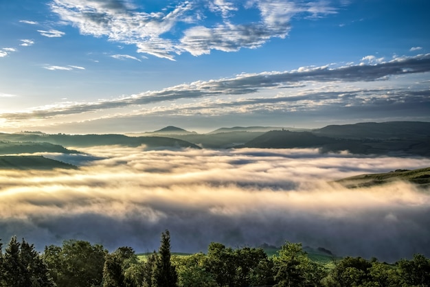 Alba sulla Val d'Orcia