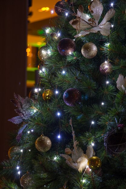 Albero di Natale decorato