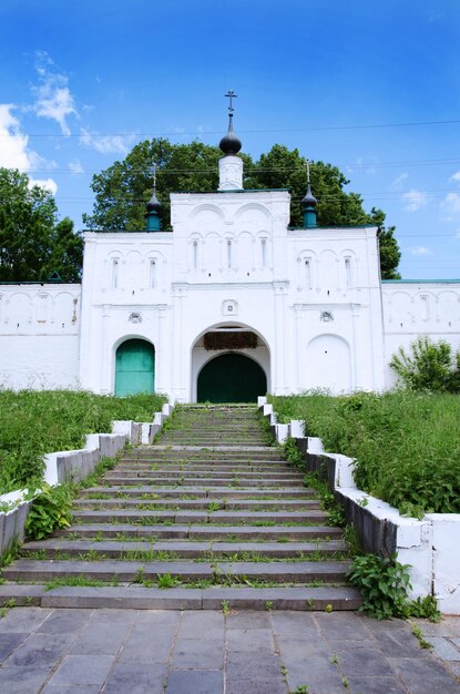 Alexander Kremlin Il monastero Attrazioni della città