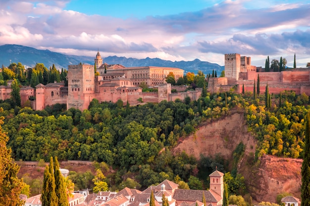 Alhambra al tramonto a Granada, Andalusia, Spagna