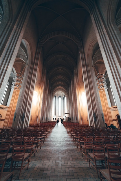 All'interno di una chiesa danese