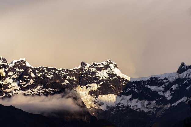 Altare Volcan recibiendo los ultimos rayos de sol de la tarde cordillera de los andes Ecuador