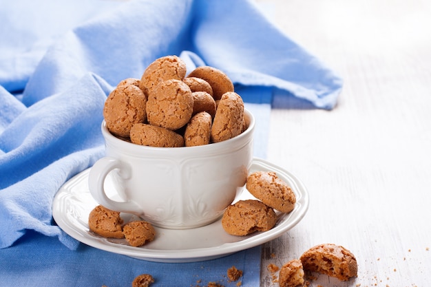 Amaretti biscotto alle mandorle italiano