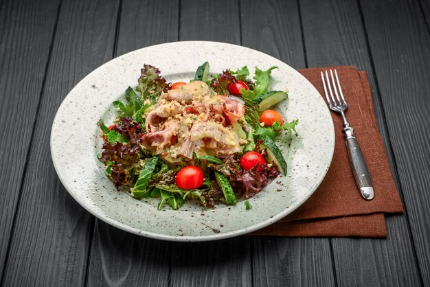 American Cobb Salad, insalata con pancetta e cavolo