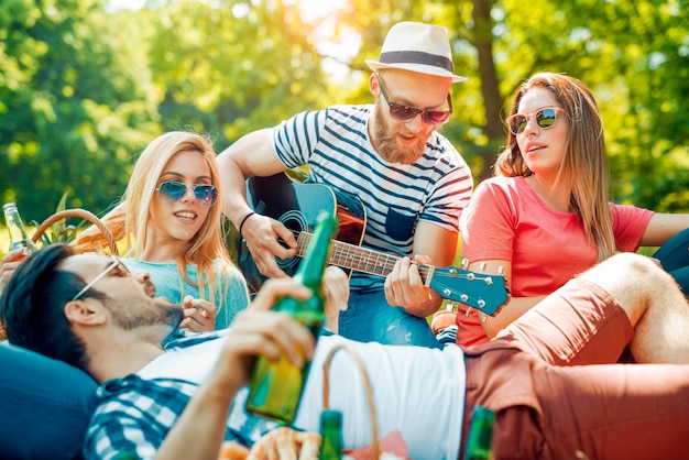 Amici a picnic