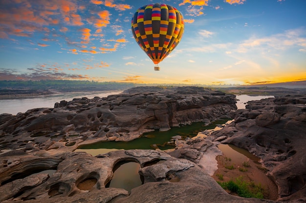 Ampanbok Ubon Ratchathani Grand Canyon in Thailandia, 3000 Boke natura del rock è invisibile in Thailandia l