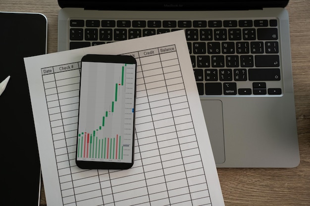 Analisi finanziaria aziendale Dati finanziari Contabilità Concetto di investimento Rapporto di bilancio finanziario e grafico dei costi Documento Banca Economia Strategia di pianificazione