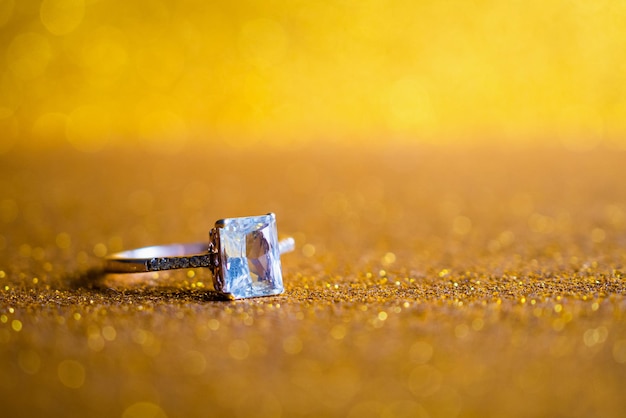 Anello di diamante dei gioielli con fondo di struttura di festa di Natale di scintillio festivo astratto