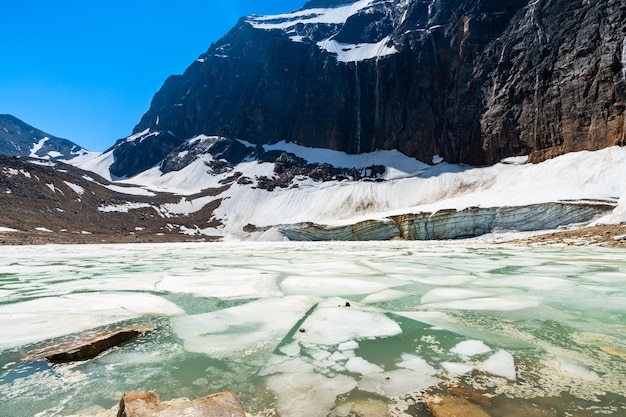 Angel Glacier Mount Edith Cavell nell'estate 2021 Jasper National Park bellissimo paesaggio Alberta